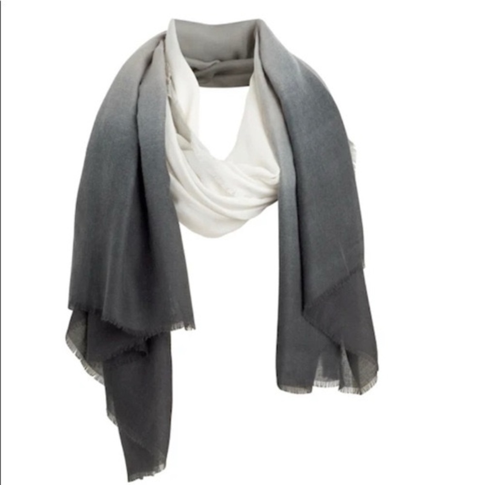 NEW Cushnie Carly Ombré Scarf 🫶 - Picture 2 of 8